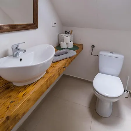 アパート Birtok Mandula Apartmanhaz Tagyon