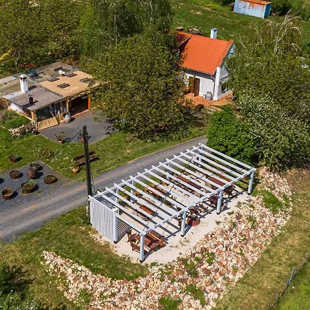 Birtok Mandula Apartmanhaz *